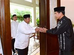 Jokowi Makan Di Solo